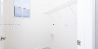 2636 SE 8th Ct Gallery 18