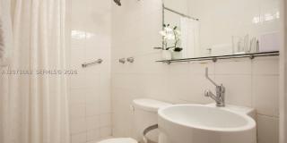 4720 Pine Tree Dr 4720 Pine Tree Dr Gallery 1