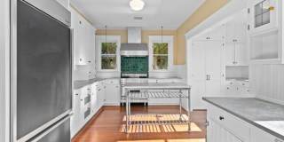1020 15th Avenue East Gallery 30