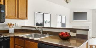 Ashford Apartments Gallery 8