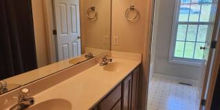 518 Johnson Street Gallery 10