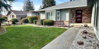 Spacious three bedroom home in desirable Windsor neighborhood! Gallery 4