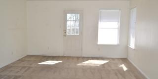 Comfortable three bedroom! Gallery 3