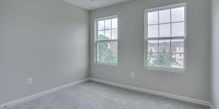 Lovely Townhome with 2 Car Garage Lovely Townhome with 2 Car Garage Gallery 20