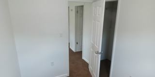 Spacious 3 bedroom 1 Bath in Warren! Gallery 23