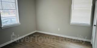 3253 Ford Rd Gallery 3