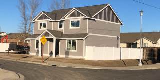 2300 N Landon Lane - Newer Home !! Gallery 35