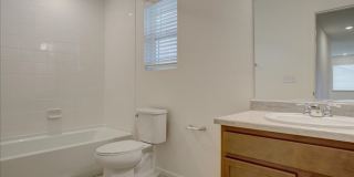 Available for move-in on 05/15/26- 3bed/2.5bath in Aurora! Gallery 25