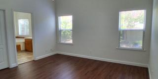 Charming 4-Bedroom Home with Solar & Spacious Yard Gallery 20