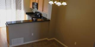 Stonegate Townhouse w/ 3 br/3 1/2 baths!! Gallery 24