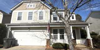 Lovely Home in Highland Creek! Gallery 1