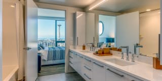 Kiara Kiara Gallery 21