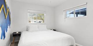 2207 North 28th Place Gallery 30