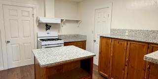 3 Bedroom 1 Bath House! Gallery 22