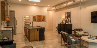 612 W 8th Avenue Gallery 9