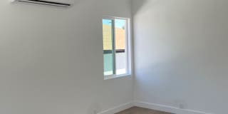 955 North Hicks Avenue Gallery 4
