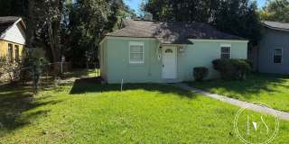 Cozy 2-bed/1-bath home in Carver Heights Gallery 1