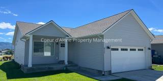 3 bed house behind Crown Pointe Park! Gallery 1