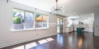 Updated Luxury 4 Bedroom Home on Mount Scott! Updated Luxury 4 Bedroom Home on Mount Scott! Gallery 1