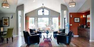 Ventana at the Lake Gallery 16