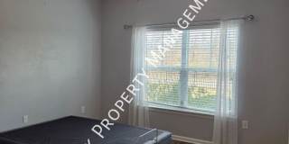HALF OFF APRIL!  Beautiful One-Level Downstairs Condo in Prime Hamilton Place Location Gallery 40
