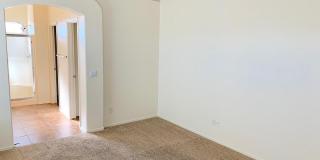 4132 E Chambers Street Gallery 12