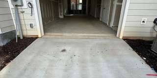 Room in 2 Bedroom Home at Cleburne Ave Gallery 4