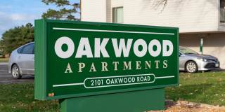 Large 1 & 2 Bedrooms available, PET FRIENDLY! Gallery 106