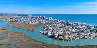 Coastal Living at its Best: Charming 3-Bedroom Near the Beach Gallery 6