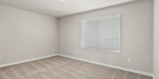 3bd/2.5ba Lynnwood Townhome Gallery 15