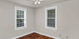 Charming 2 Bedroom Home Just Blocks from USC Campus with Great Parking & Move-In Ready Appeal Gallery 22