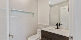 Modern and Spacious 4 Bed + 2.5 Bath Home Gallery 55