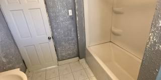 3011 Myrtle Avenue Gallery 18