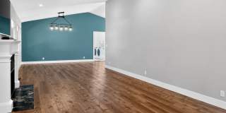 Gorgeous 4 Bedroom PLUS Spacious Bonus Room with Pool in Desired Alamo Neighborhood Available Now! Gallery 9