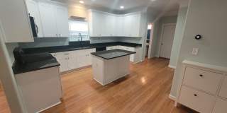 Stunning 4 Bedroom, 2.5 Bath Home Just 3 Blocks to Chesapeake Bay Gallery 25