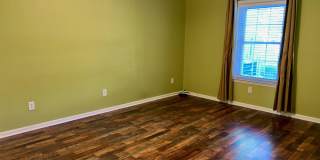 111 Bennington Lane Gallery 10