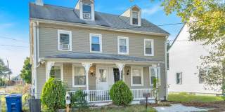 19 PLEASANT Street Gallery 1