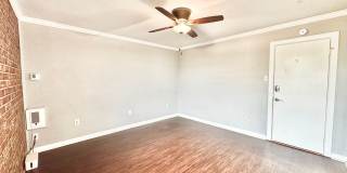 Three Bedroom Home with Spacious Bedrooms Gallery 8