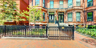 Nice 2 bed in Back Bay Gallery 1