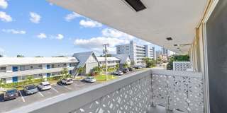 3220 Bayview Drive unit: 302 Gallery 15