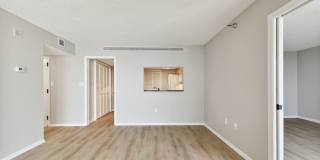 690 ISLAND WAY 212 Gallery 8