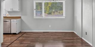 4 bed 1.5 Bath Heights Home Gallery 7
