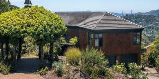 4BR/2.5BA 3,274sqft! STUNNING GG VIEWS!!! Yard! Spa! 4 Car Parking! Pet! PROGRESSIVE Gallery 1