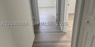 652 SE Lake Falls St Gallery 11