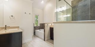300 Oak Hollow Drive Gallery 30
