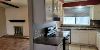 Available May! Cozy and comfortable 3/2/2 Home Gallery 8