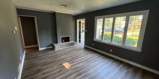 Cozy 2-Bedroom Home In a Peaceful Neighborhood! Gallery 5