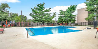 Verona at Silver Hill Gallery 52