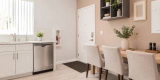1259 W 36th Place - Co-Living Gallery 2