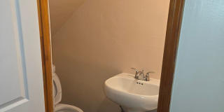 5BR/1.5BA Row Home with Backyard and Laundry Hookups Gallery 64